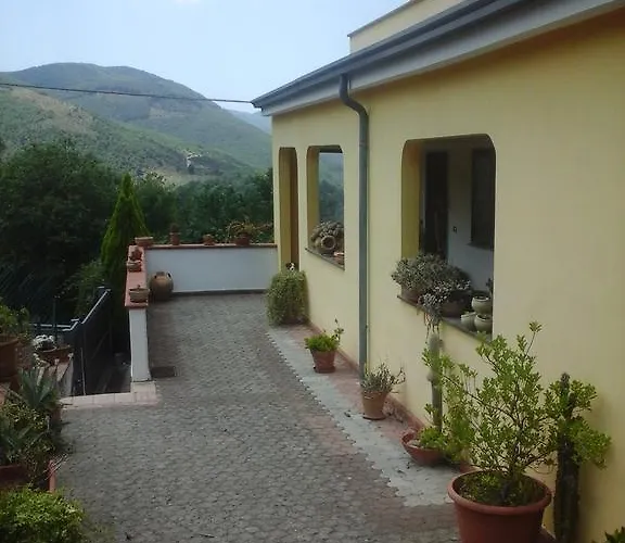 Del Castagneto לינה וארוחת בוקר